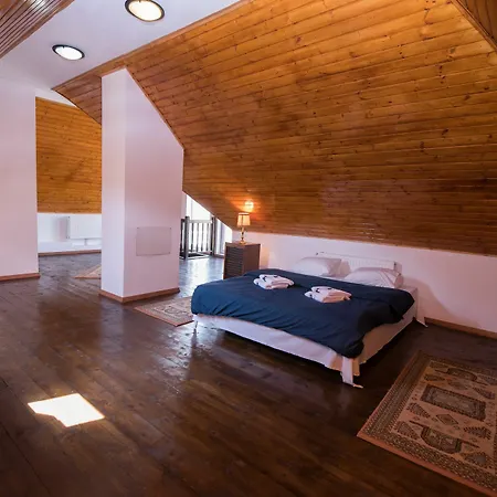 Villa Rares *